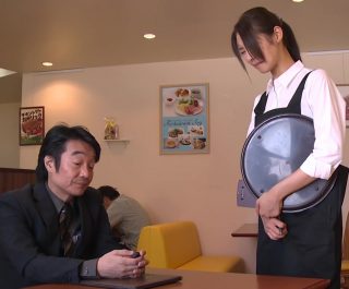 Đi làm thêm bị quản lý hãm hiếp