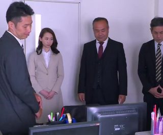 Con đàn bà lăng loàn